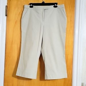 Old Navy, size 12, Cream colored, stretch Capri pants
